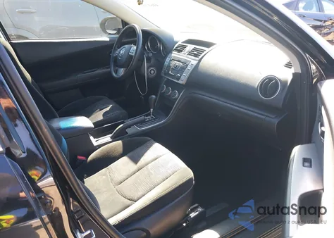 2009 Mazda Mazda6 I Sport z USA, uszkodzony, nr VIN 1YVHP81AX95M18306